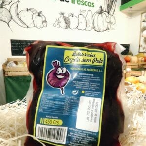 Molho de cebola cozida sem pele, embalado e pronto para uso na sua cozinha.