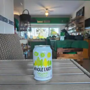 Limonada orgânica Whole Earth com ingredientes naturais, refrescante e saudável, perfeito para quem busca bebidas saudáveis em Carregada de Frescos.