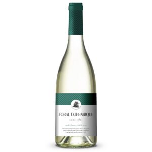 Vinho branco Foral D. Henrique, destaque na coleção de vinhos tradicionais de Portugal.