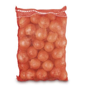 Cebolas frescas em saco de 10kg, ideais para cozinhar e temperar pratos diversos. Produto de alta qu.